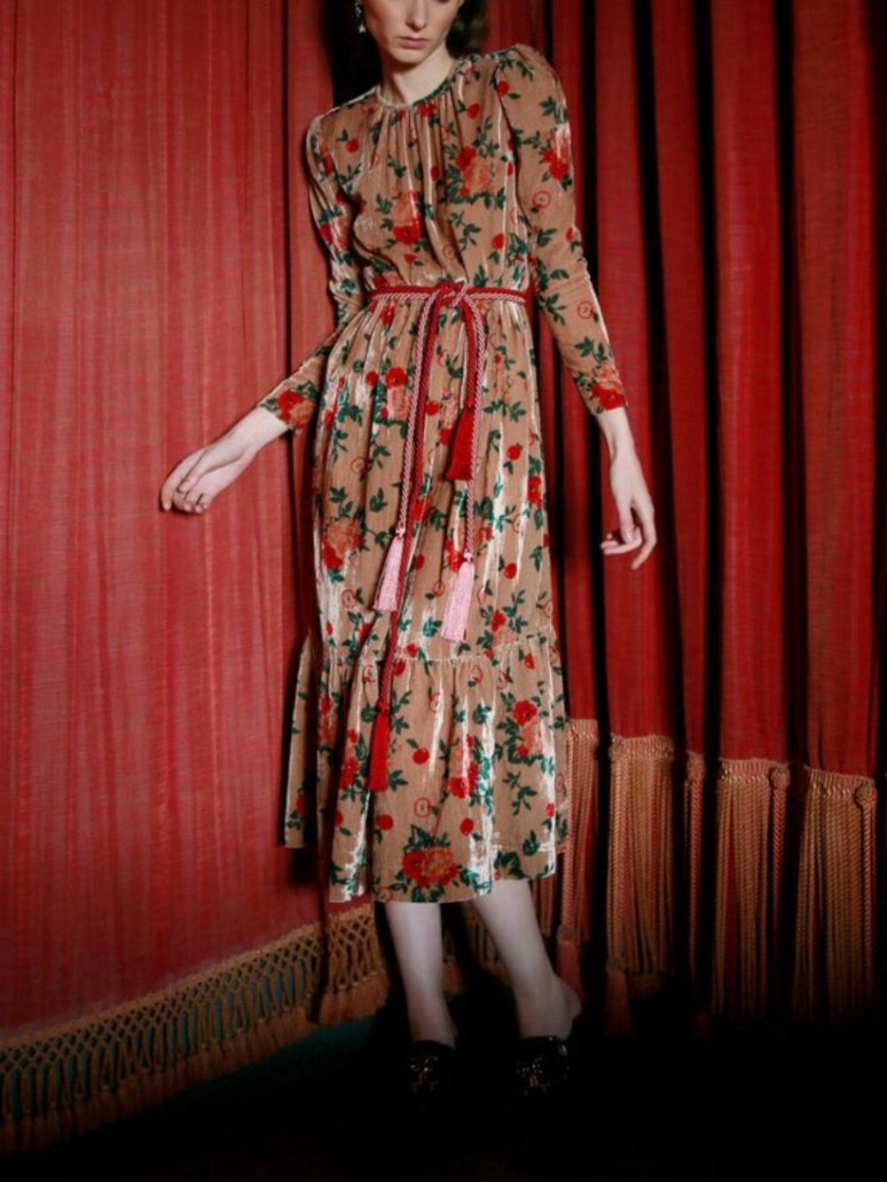$740 Vivetta Beige Red Floral Apple Velour Maxi Dress size 2/IT 38